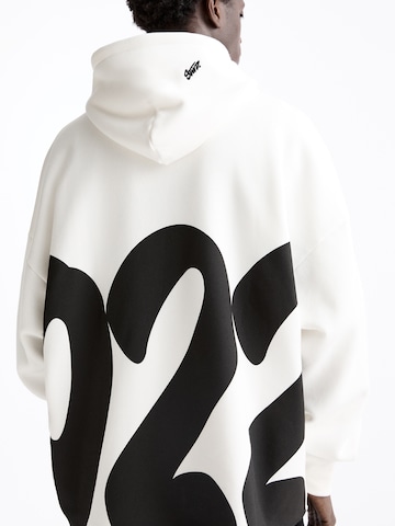 Pull&Bear Sweatshirt in White