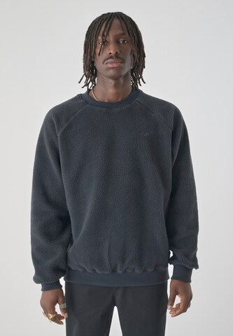 Cleptomanicx Sweatshirt 'Crewneck Flaneur' in Grau: Vorderseite