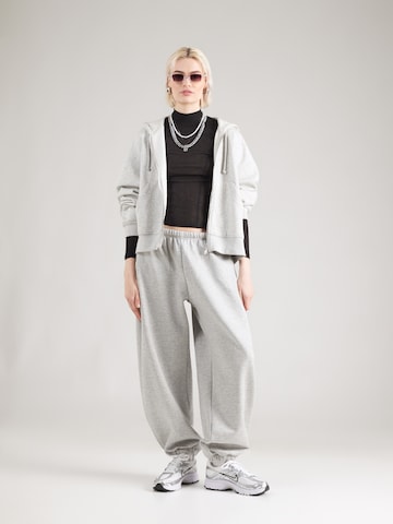 WEEKDAY Tapered Pants 'Ginny' in Grey