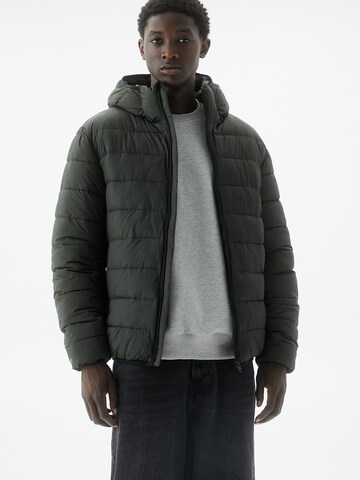 Pull&Bear Between-season jacket in Green: front