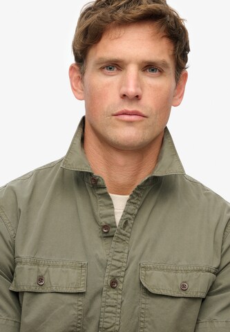 Coupe regular Chemise Superdry en vert