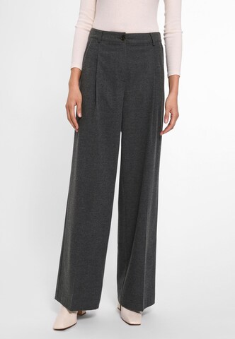 Basler Wide leg Pleated Pants in Grey: front