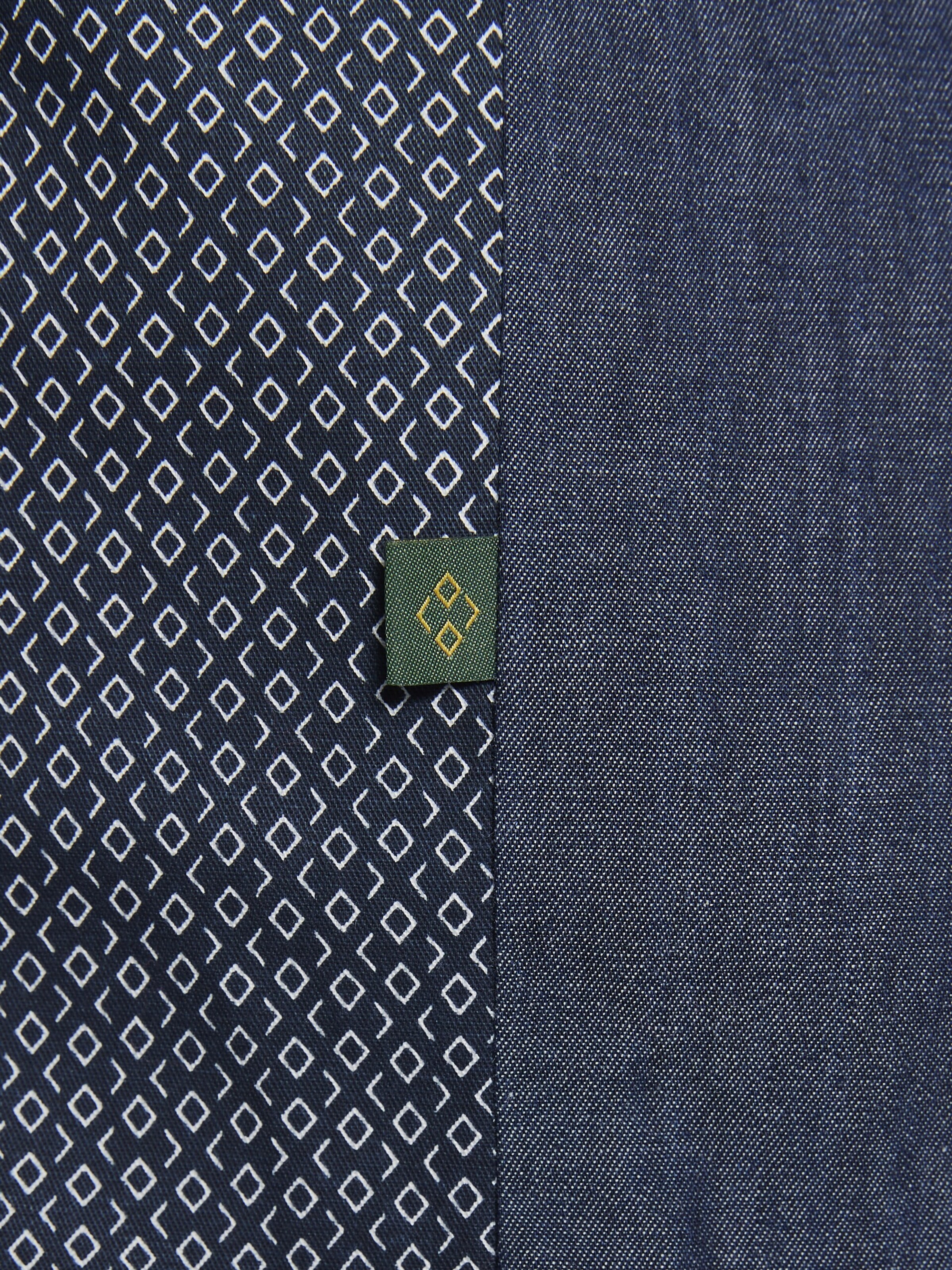 Charles Colby Vest 'Duke Andrew' in Blue