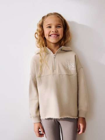 Next Set in Beige