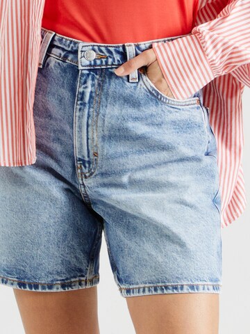Monki Loosefit Shorts in Blau