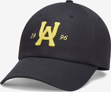 UNDER ARMOUR Sports cap in Black: front