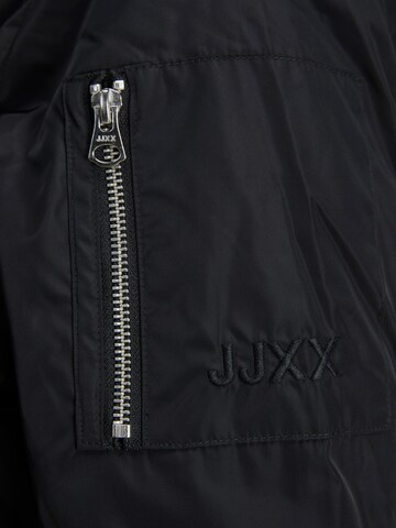 JJXX Φθινοπωρινό και ανοιξιάτικο μπουφάν 'Ample' σε μαύρο