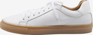 DreiMaster Klassik Sneakers in White: front