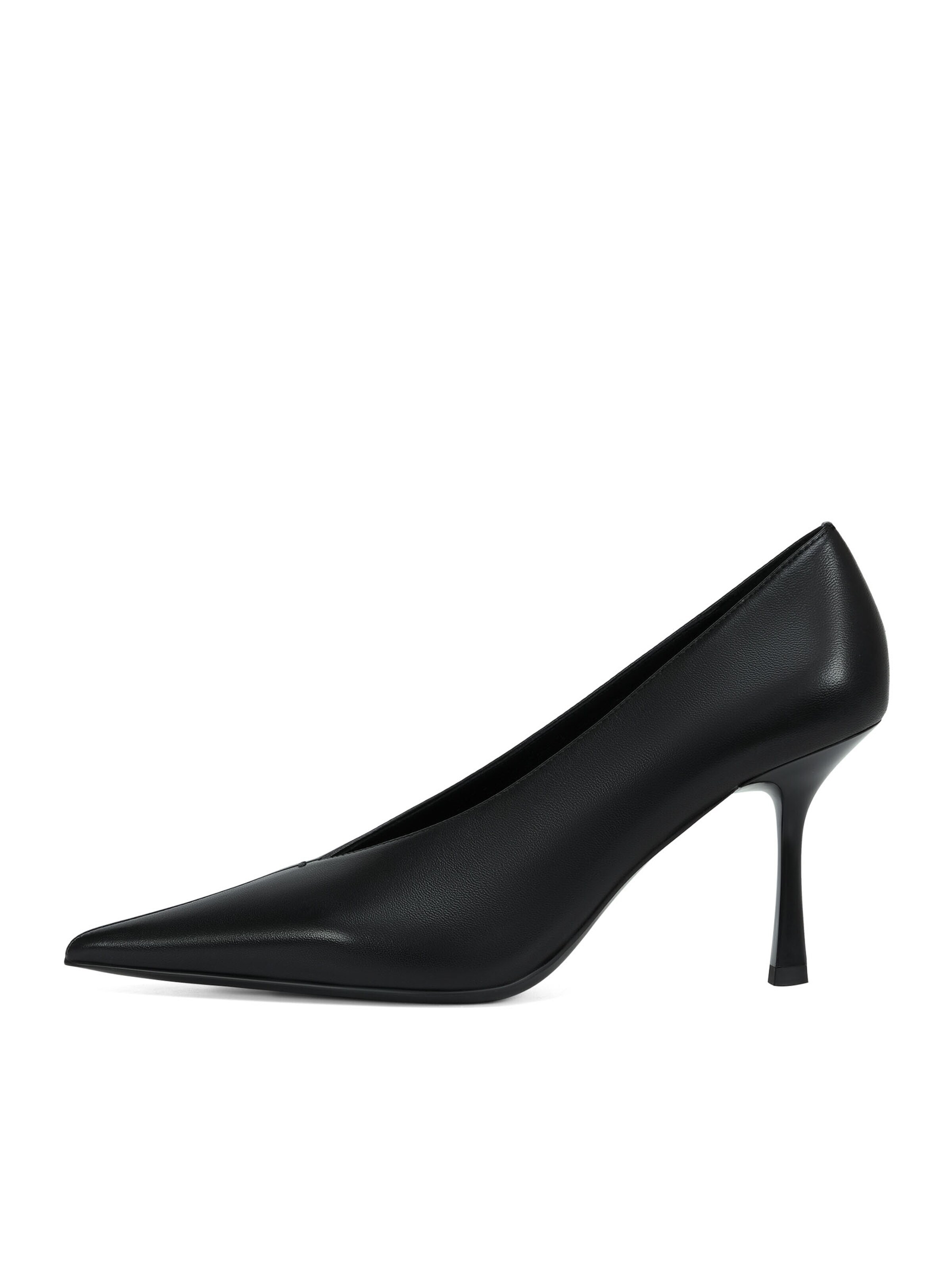 Potamy Pumps in Black: front