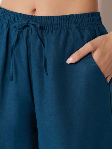 CALZEDONIA Regular Hose in Blau