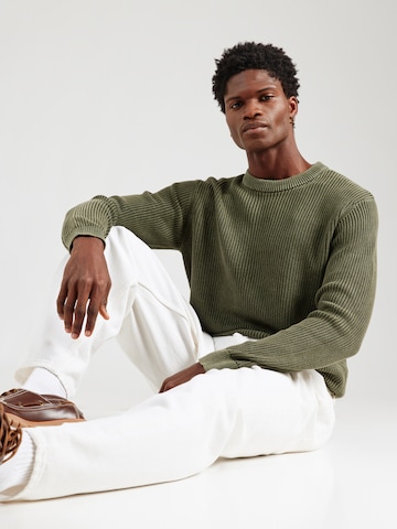 JACK & JONES Свитер 'JJTANAKA' в Зеленый: спереди