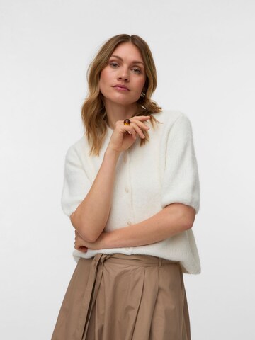 Giacchetta 'VMKARA' di VERO MODA in bianco: frontale