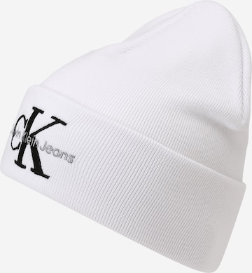 Șapcă de la Calvin Klein Jeans pe alb: față