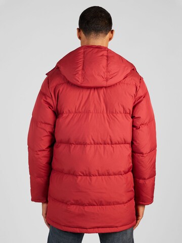 LEVI'S ® Talvitakki 'Fillmore Mid Parka 2.0' värissä punainen