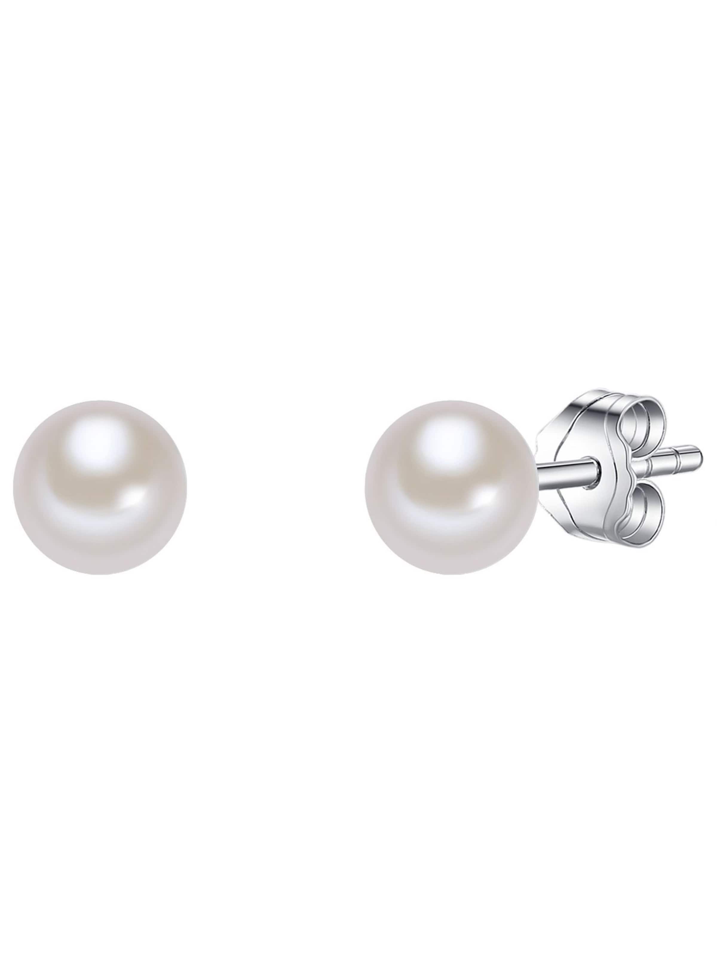 Valero Pearls Earrings in Silver: front