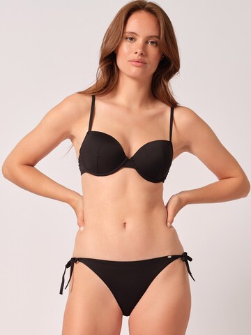 Sutien de tricou Sutien de la Skiny pe negru: față