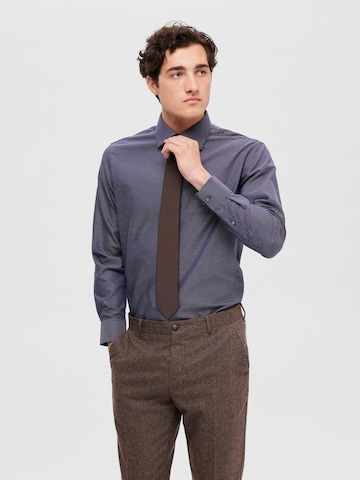 Coupe regular Chemise 'Duke' SELECTED HOMME en bleu