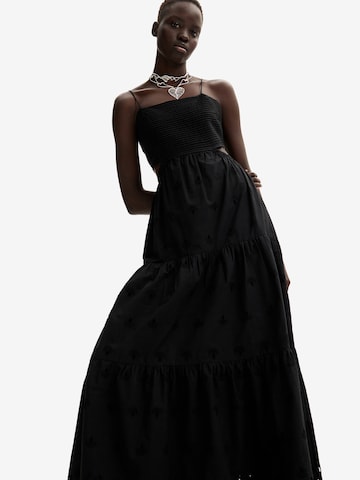 Desigual Платье в Черный