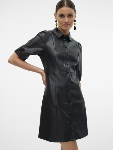 Robe-chemise 'SIGGI ' VERO MODA en noir
