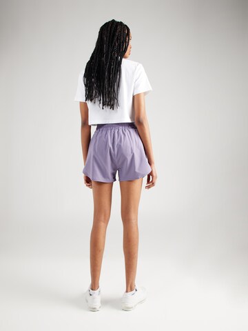 NIKE Regular Sportshorts 'ONE' in Lila