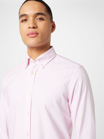 BOSS Klasický střih Košile 'Rickert' – pink