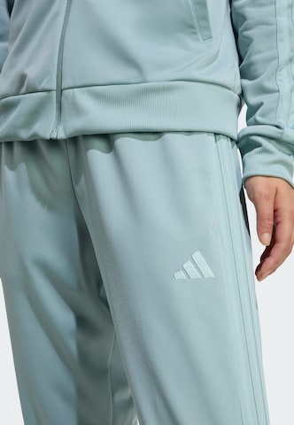 ADIDAS SPORTSWEAR - Chándal en verde