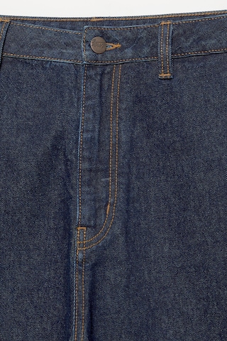 Pull&Bear Vrečasti Kavbojke | modra barva