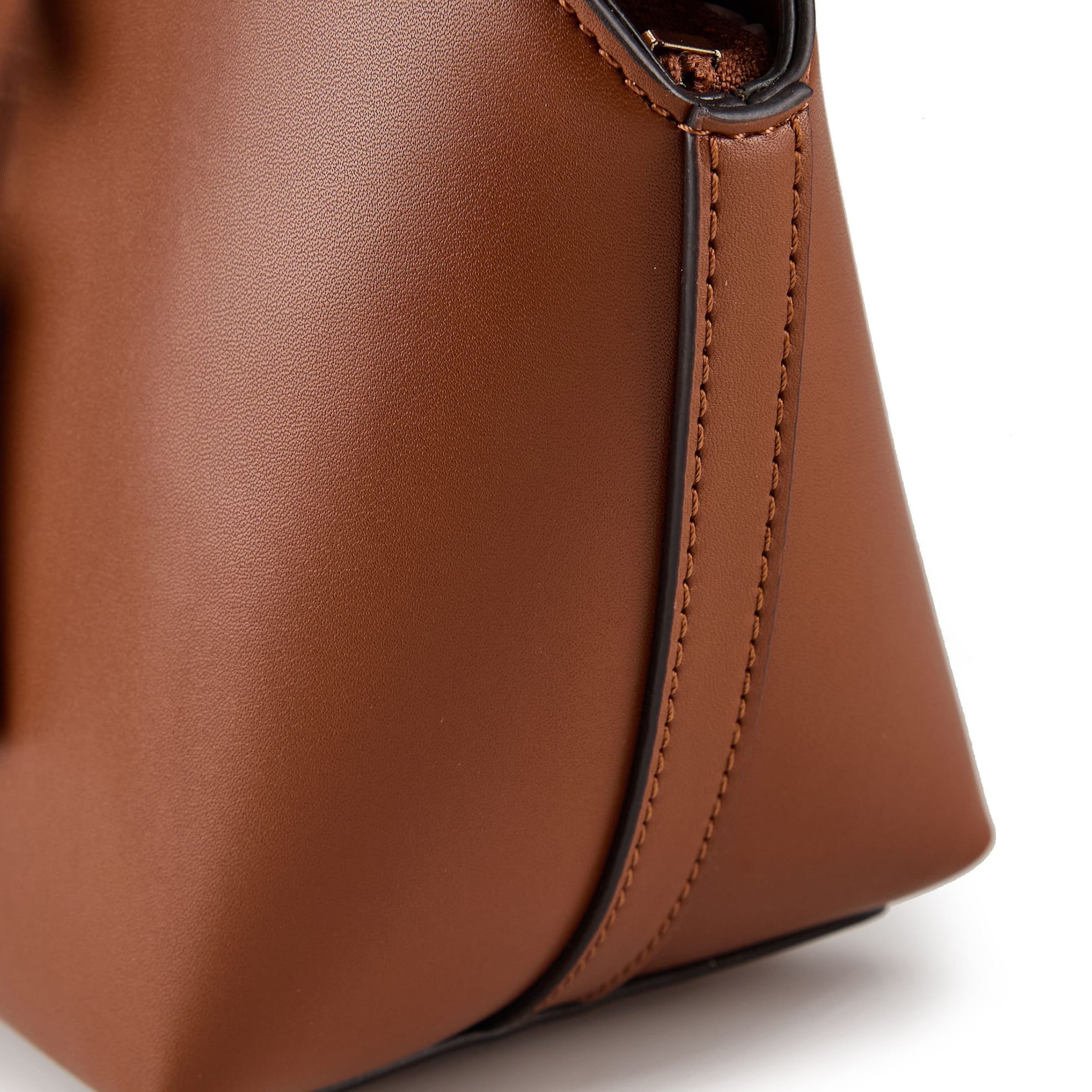 Borsa a spalla 'Janie' di GUESS in marrone