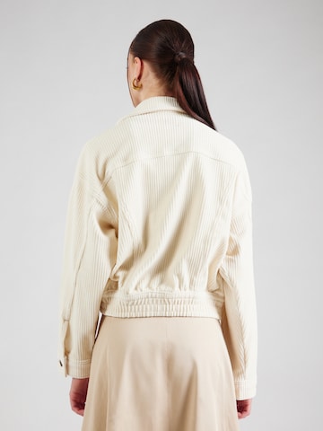 Veste mi-saison Lee en beige : derrière
