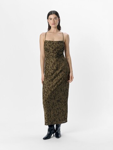 Robe OBJECT en marron : devant