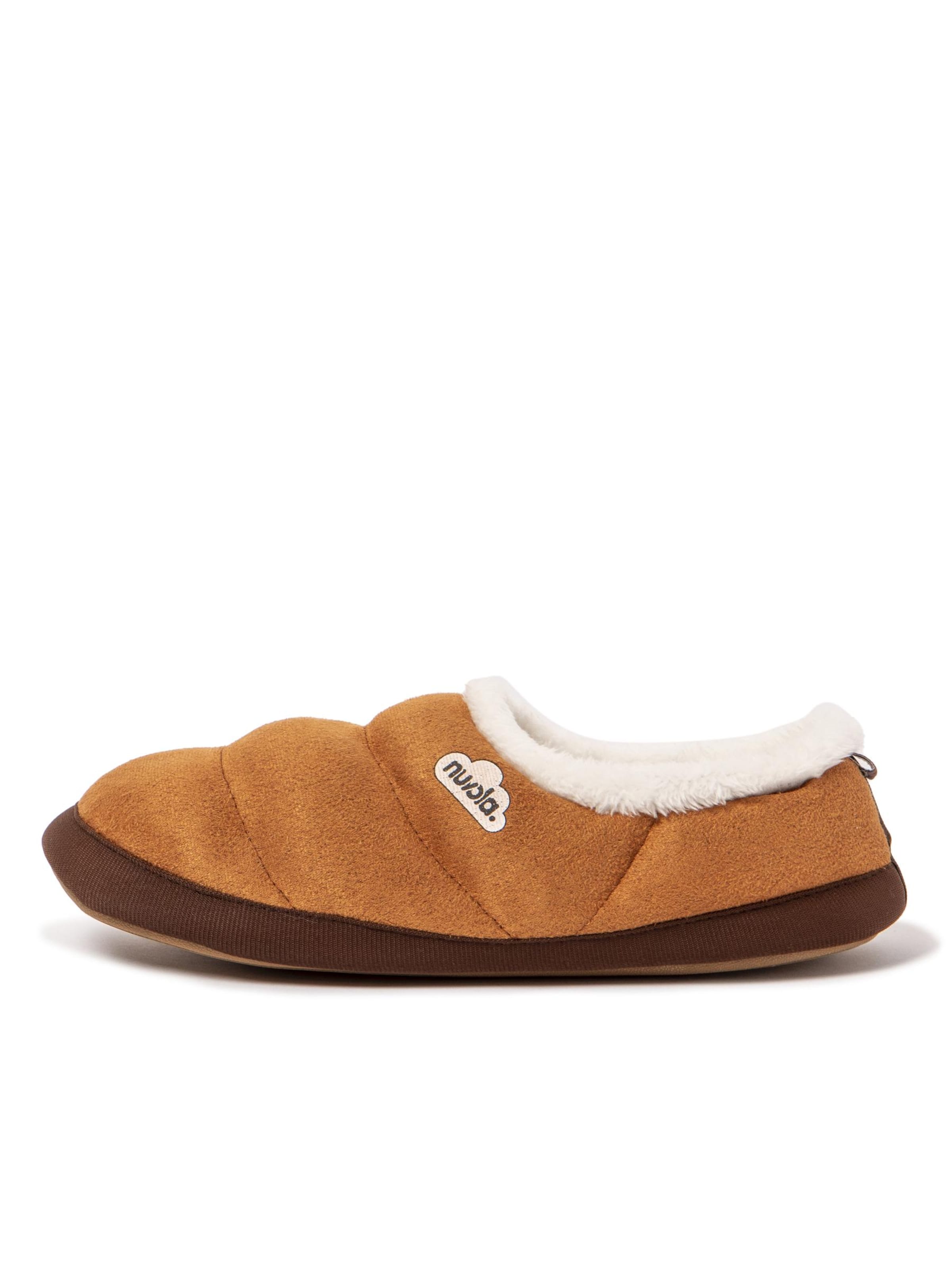 Ciabatta 'Classic Velvet' di Nuvola. in marrone: frontale