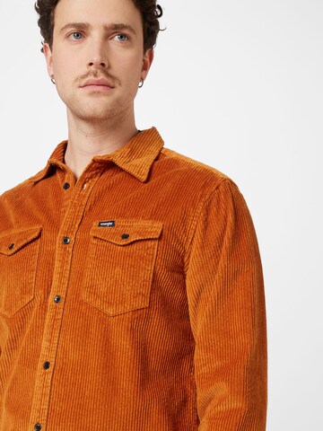 WRANGLER Regular fit Button Up Shirt in Brown