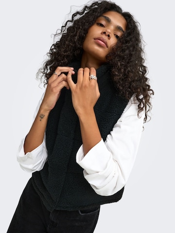 ONLY - Chaleco 'ONLSandra' en negro