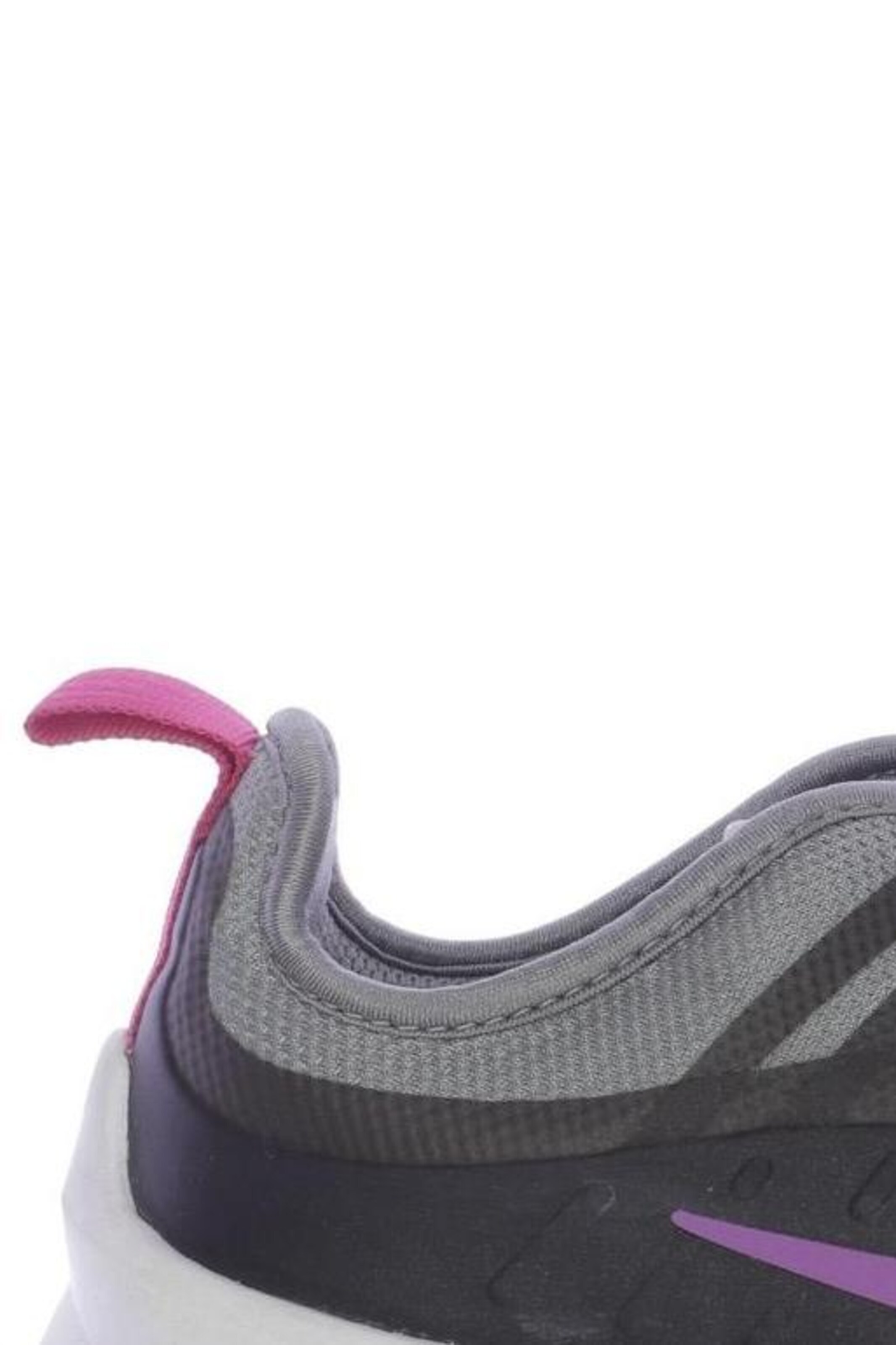 NIKE Sneaker 39 in Grau