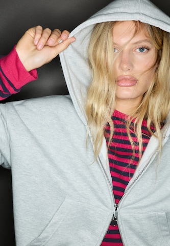 Tricou 'RAYAS MLARGA 2' de la Pull&Bear pe roz