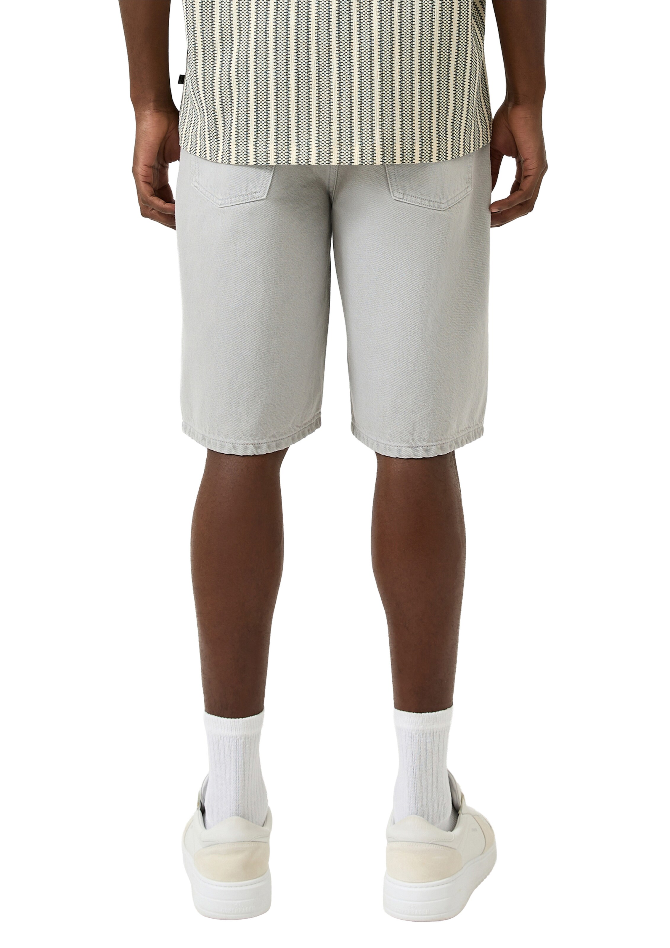 QS Loosefit Jeans in Grijs
