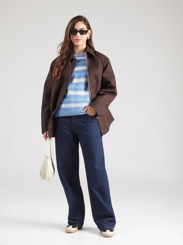 Pull-over & Other Stories en bleu