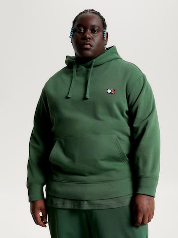 Tommy Jeans Plus Sweatshirt in Green: front