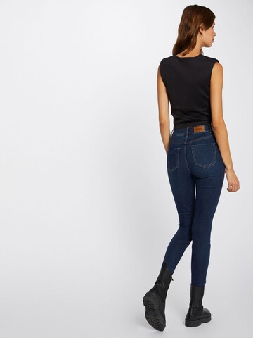 Skinny Jean Morgan en bleu