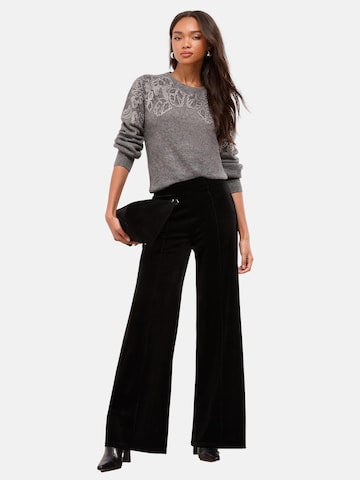 pilka Lipsy Megztinis: priekis