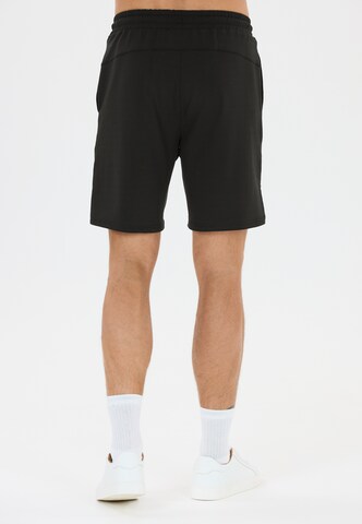 Virtus Loosefit Shorts 'Patrick V3' in Schwarz