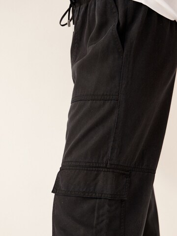 regular Pantaloni cargo di Next in nero