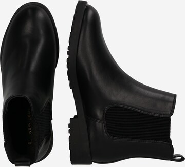 NEW LOOK Chelsea Boots 'DELILAH' in Black