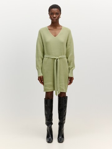 EDITED Dress 'Fenja' in Green: front
