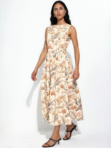 Hiccup - Vestido em branco