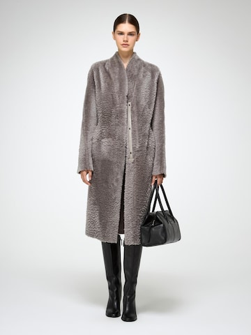 V S P Wintermantel 'Flores' in Grau