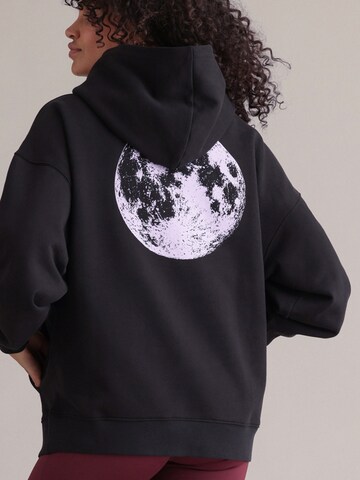 Hey Honey Sweatshirt 'Moon' in Schwarz