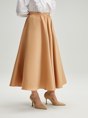 Touche Prive Skirt in Beige