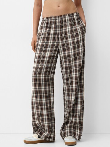 Loosefit Pantaloni di Bershka in marrone