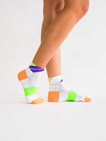 INCYLENCE Sportsocken 'LADDERS SHORT' in Weiß